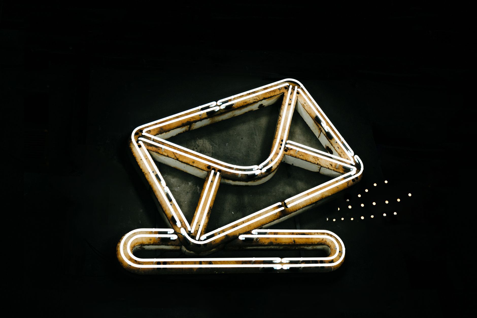 paid traffic email list header image